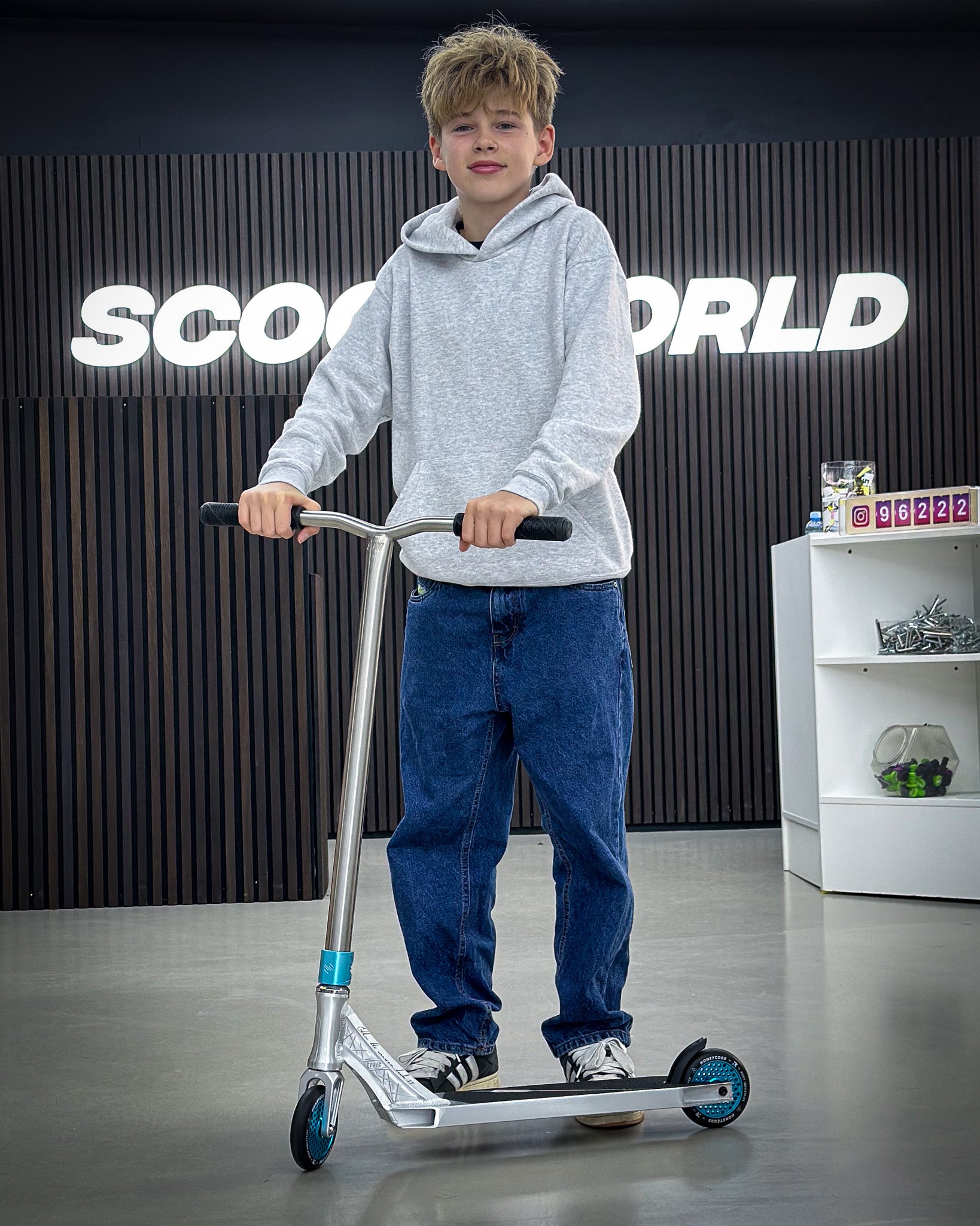 Niestandardowa hulajnoga wyczynową dla dzieci Scootworld
