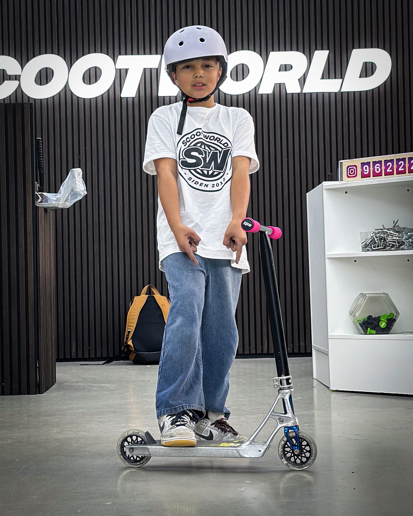 Niestandardowa hulajnoga wyczynową dla dzieci Scootworld