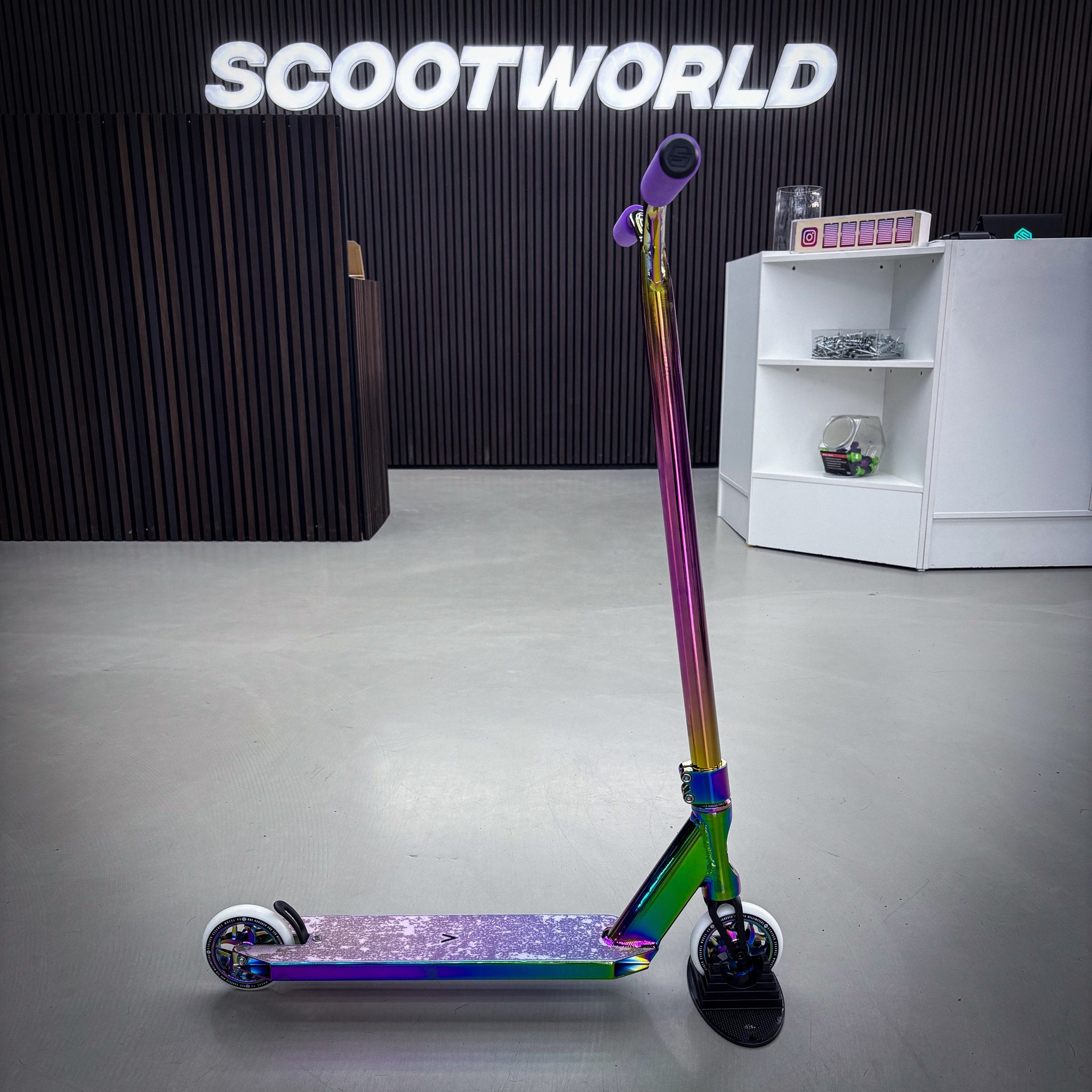 Striker Full Rainbow Custom Build - Rainbow- ScootWorld