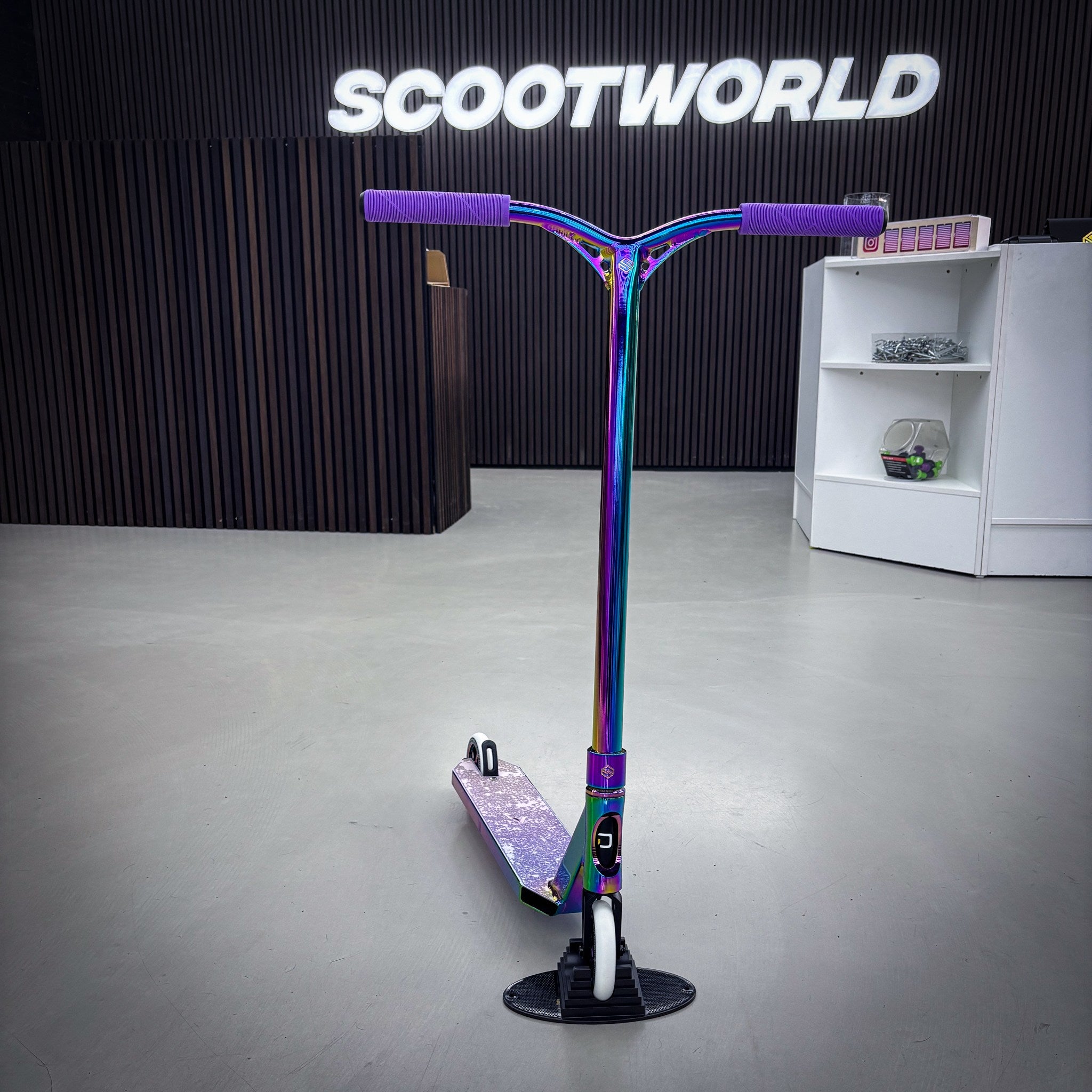 Striker Full Rainbow Custom Build - Rainbow- ScootWorld
