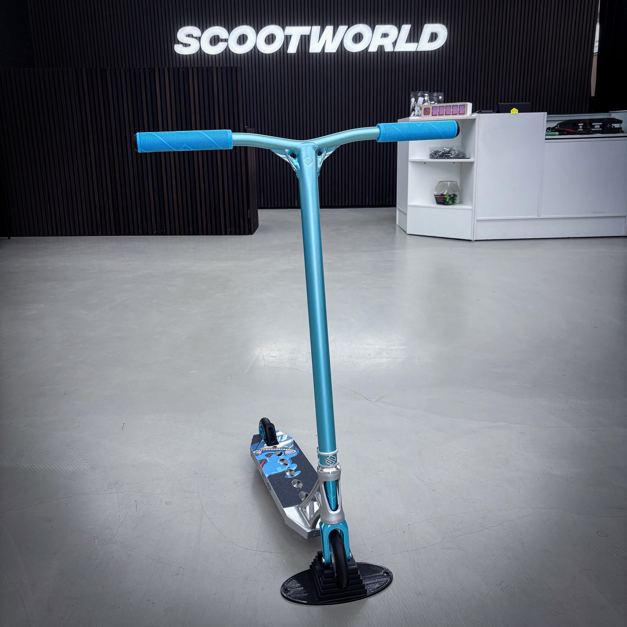 Striker Aether Silver/Teal Custom Build - Silver/Teal- ScootWorld