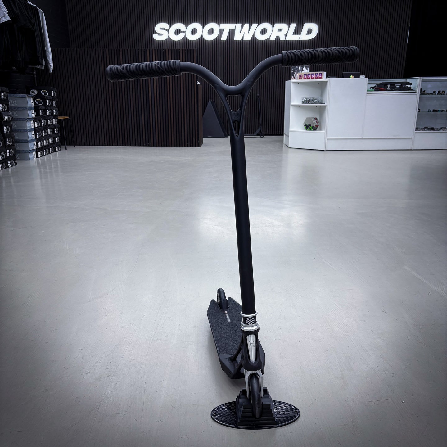 Ethic Lightweight Black Custom Build - Black- ScootWorld