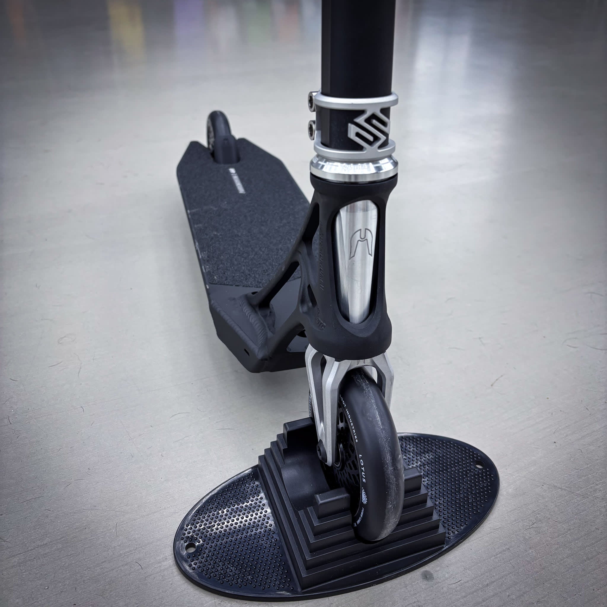 Ethic Lightweight Black Custom Build - Czarny- ScootWorld