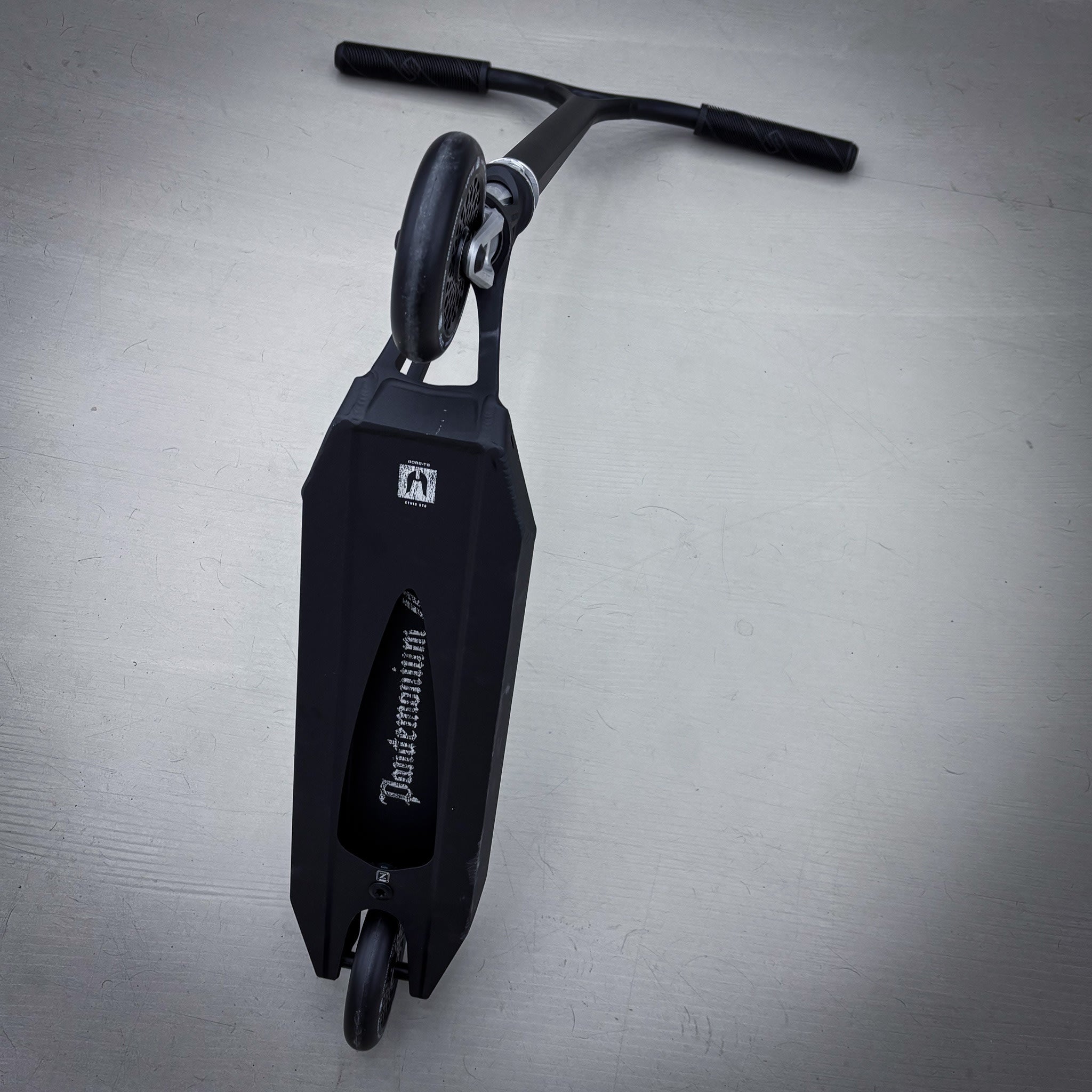 Ethic Lightweight Black Custom Build - Czarny- ScootWorld