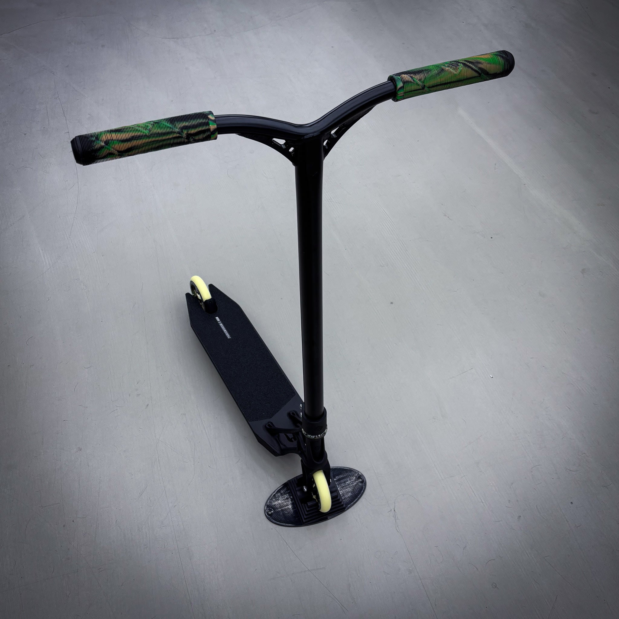 Striker Ethic Camo Custom Build - Black- ScootWorld