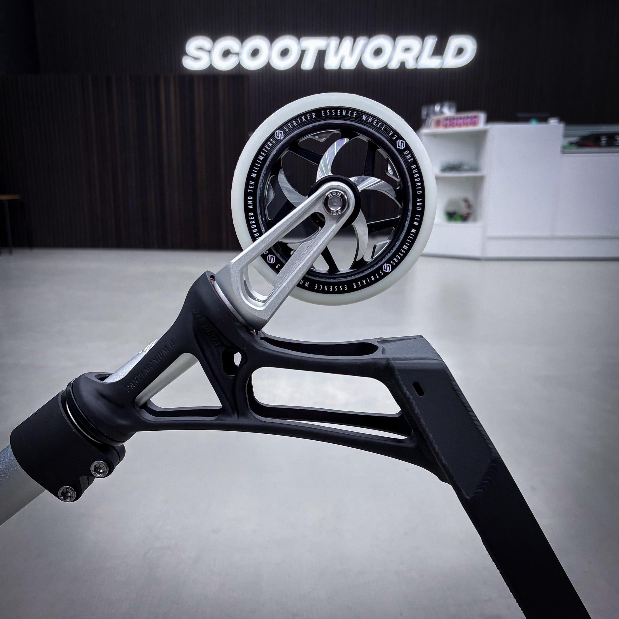 Striker Ethic Black/Silver Custom Build - Czarny/Srebrny- ScootWorld