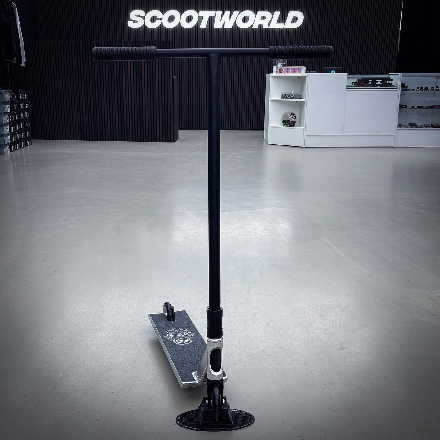 Striker Toni Street Black/Silver Custom Build - Black/Silver- ScootWorld