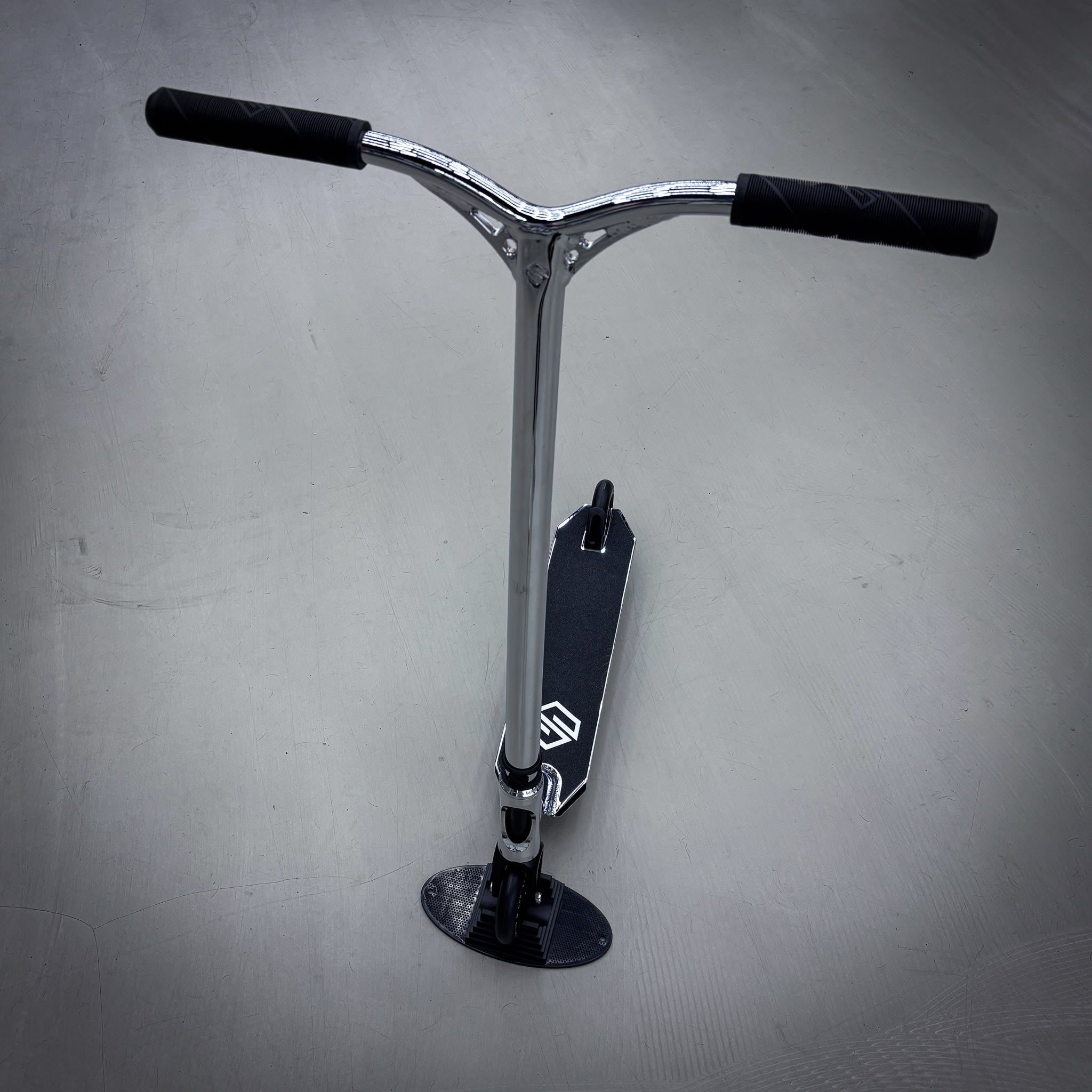 Striker Full Chrome Custom Build - Chrome- ScootWorld