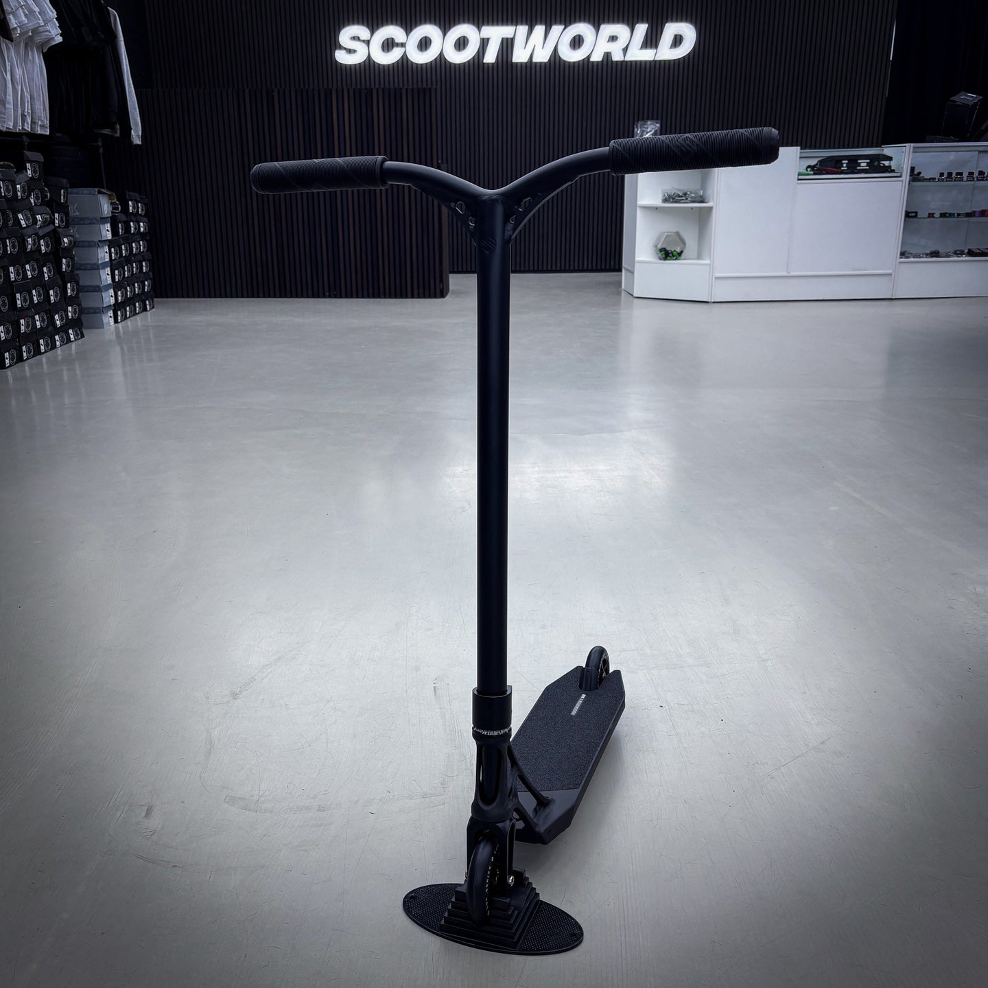 Striker Pande Black 500 Custom Build - Czarny- ScootWorld