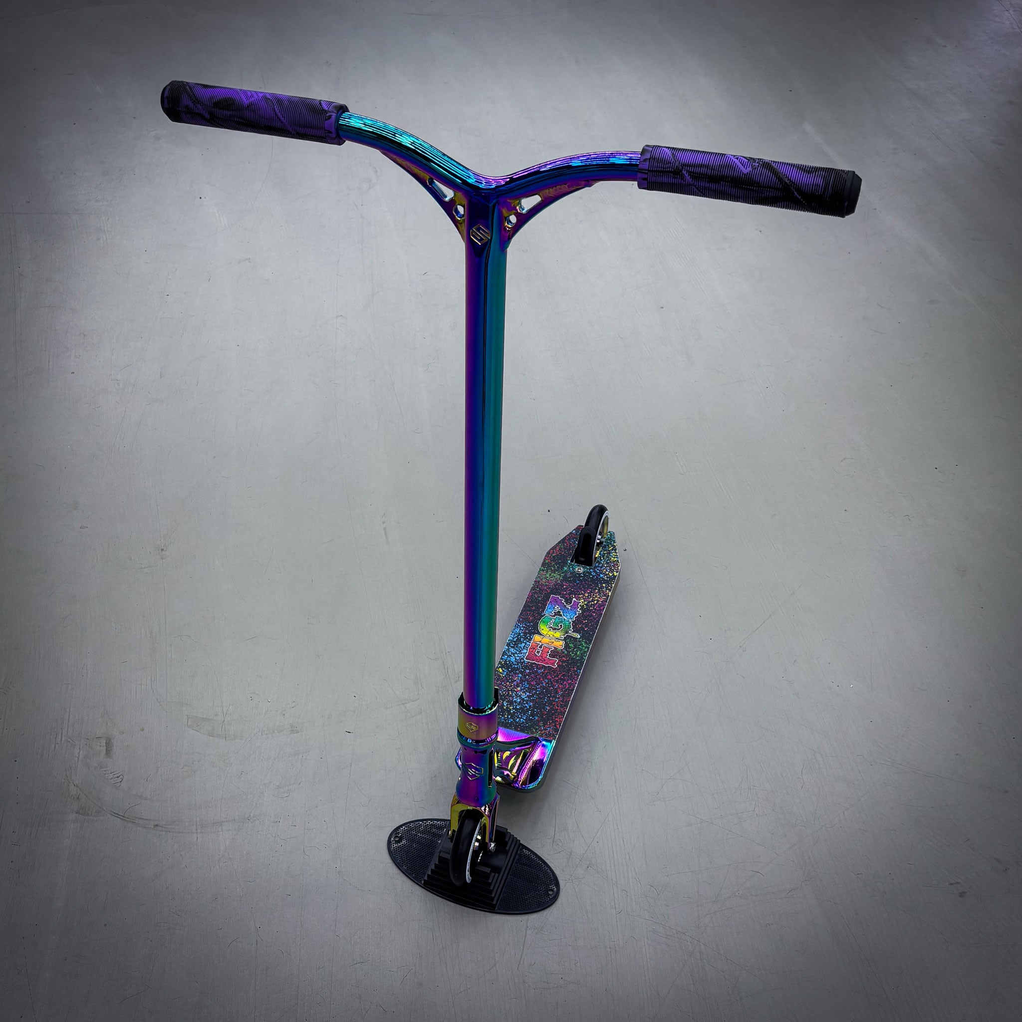 Striker Rainbow Custom Build - Tęczowy- ScootWorld