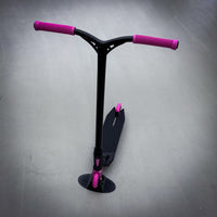 Striker Pande Black/Pink Custom Build - Czarny/Różowy- ScootWorld