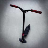 Striker Pande Black/Red Custom Build - Czarny/Czerwony- ScootWorld