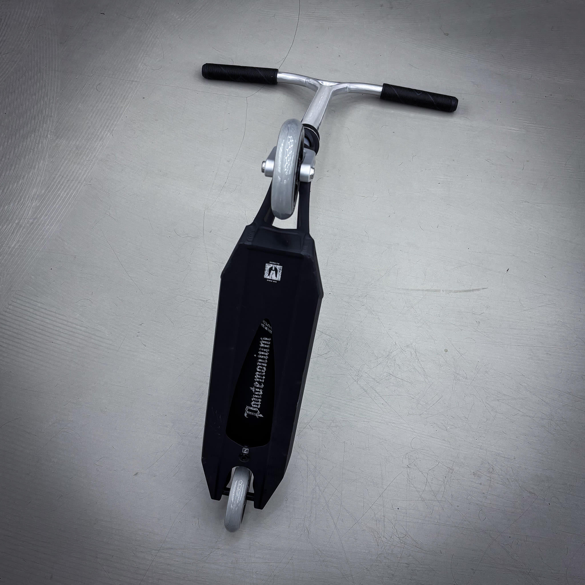 Ethic Pande Wolp Black/Silver Custom Build - Czarny/Srebrny- ScootWorld