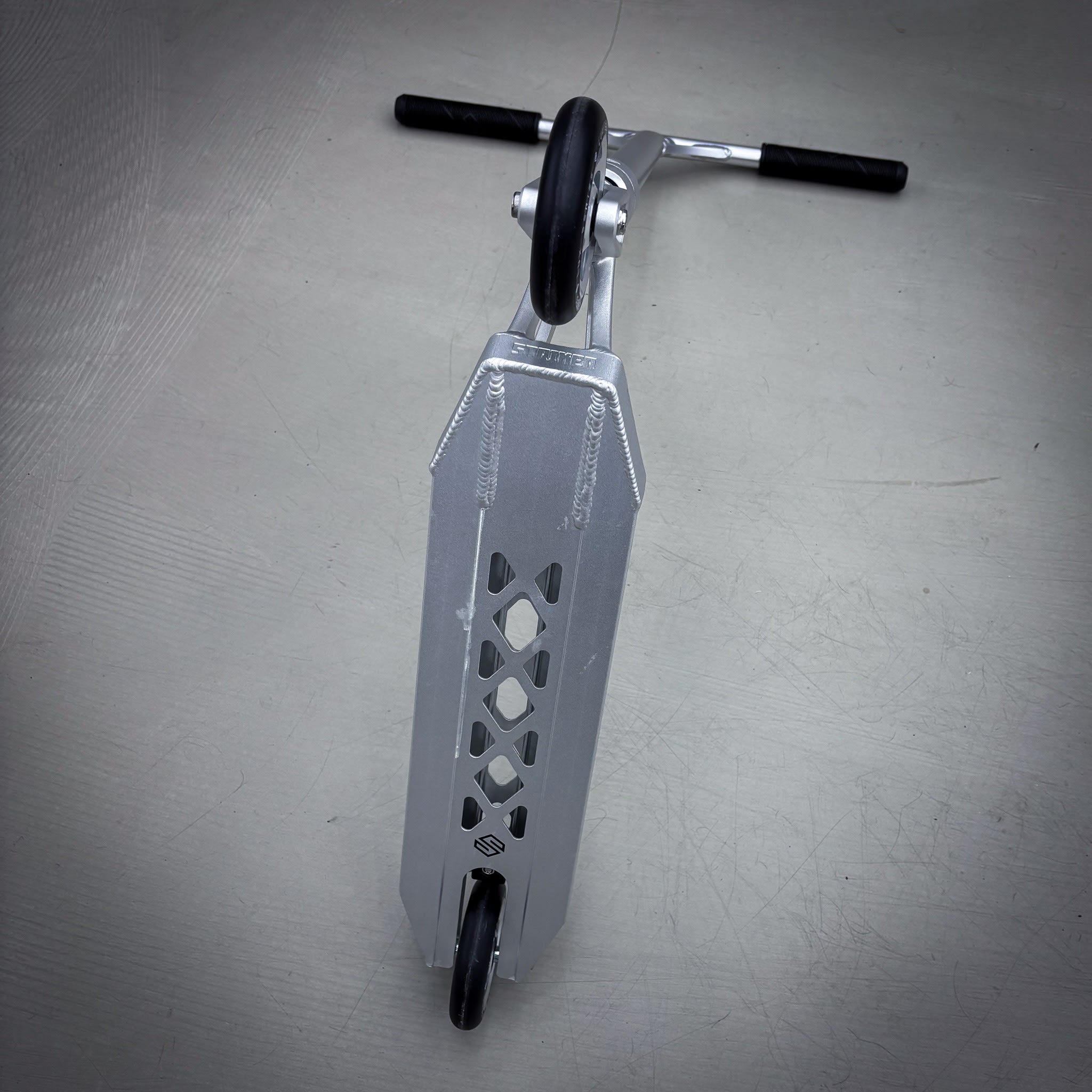Striker Aether Silver Custom Build - Silver- ScootWorld