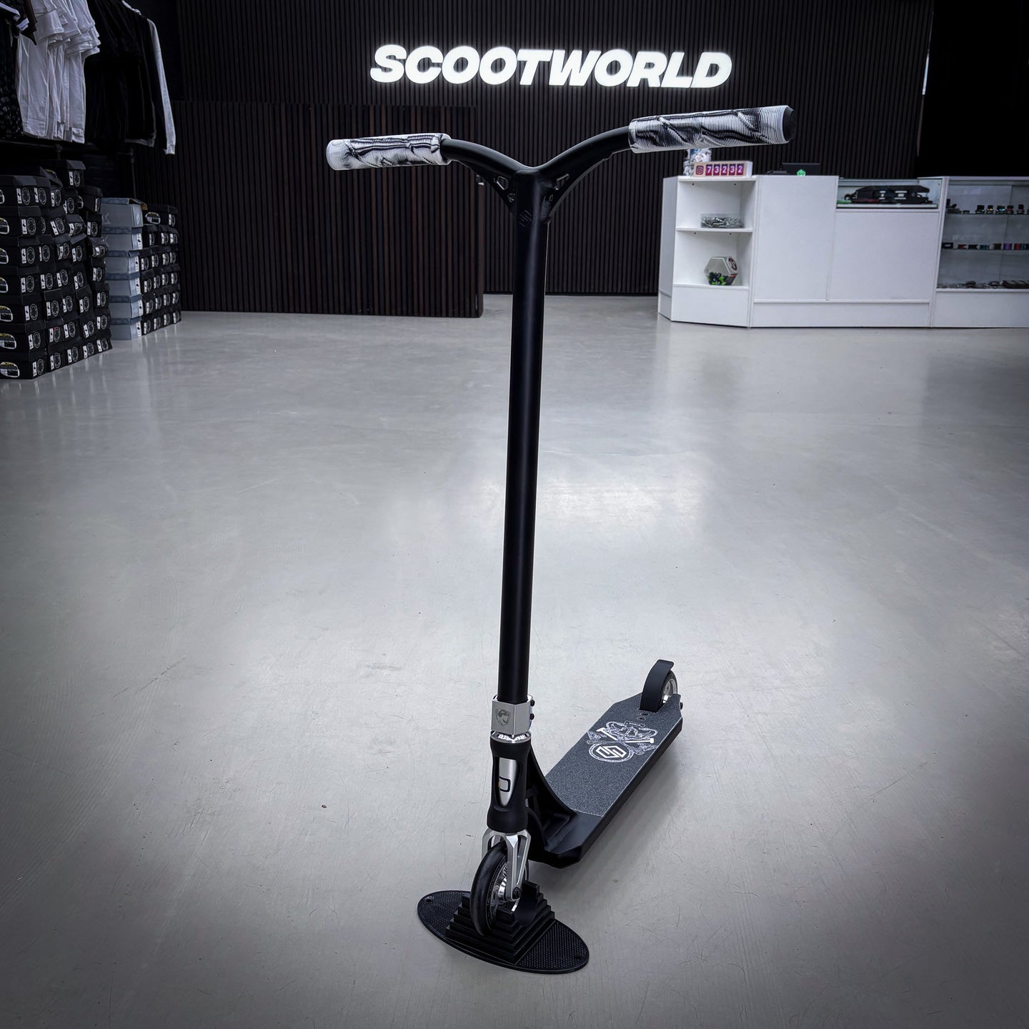 Striker Panda Freestyle Custom Build - Czarny/Srebrny- ScootWorld