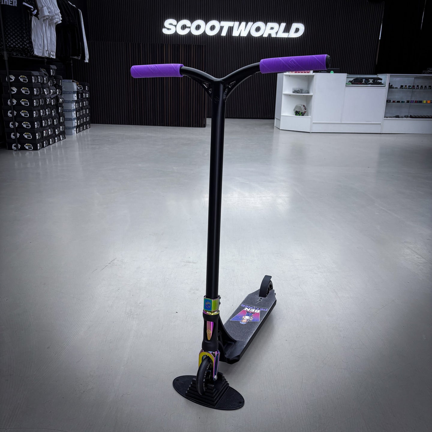 Striker Panda Freestyle Custom Build - Czarny/Tęczowy- ScootWorld