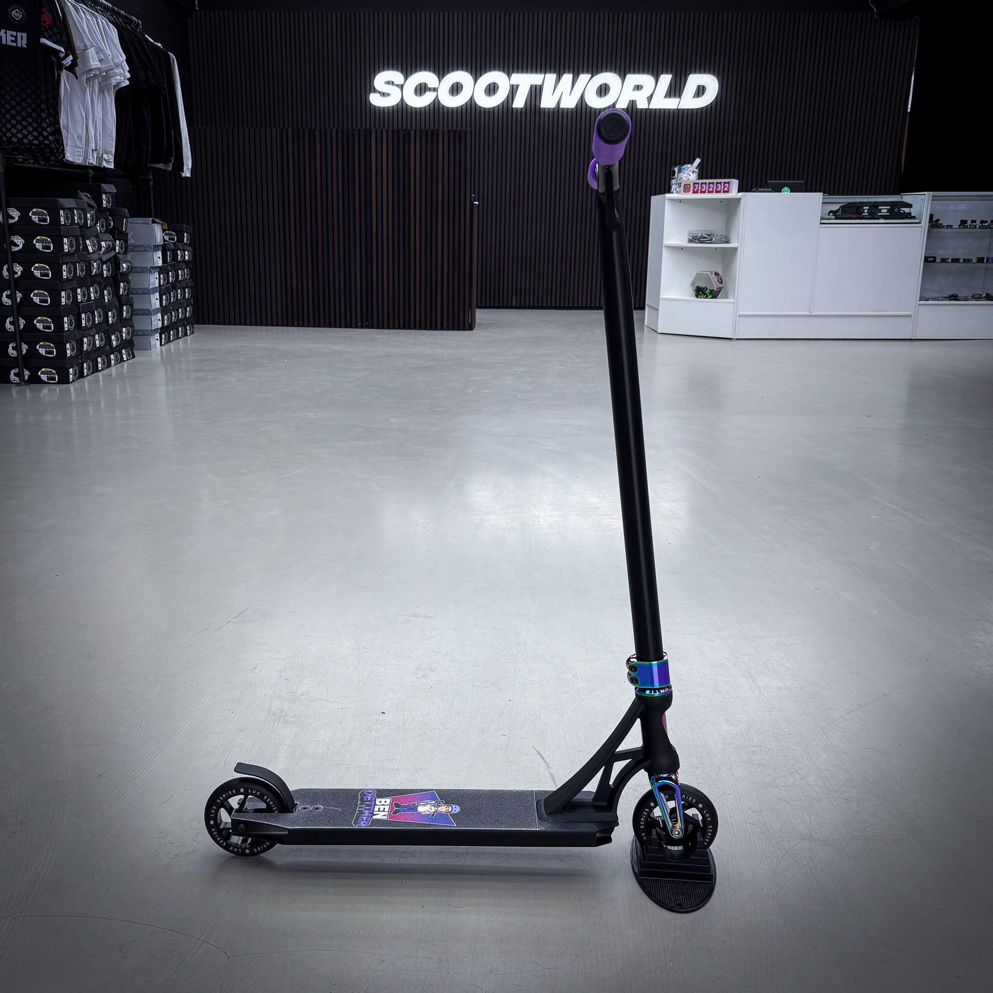 Striker Panda Freestyle Custom Build - Czarny/Tęczowy- ScootWorld