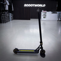 Striker Panda Custom Build - Czarny/złoty- ScootWorld