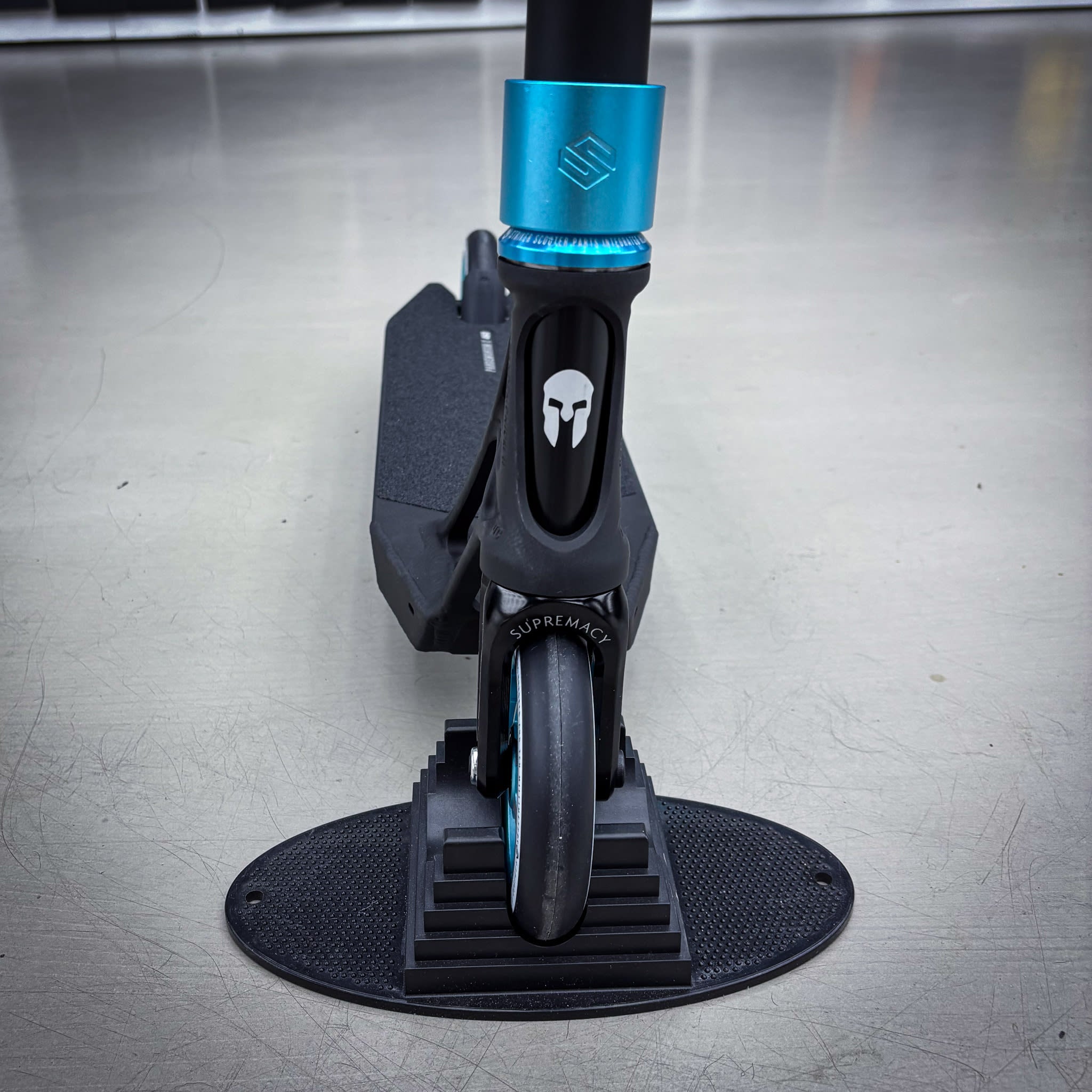 Striker Ethic 460mm Black Teal Custom Build - Czarny/Turkusowy- ScootWorld