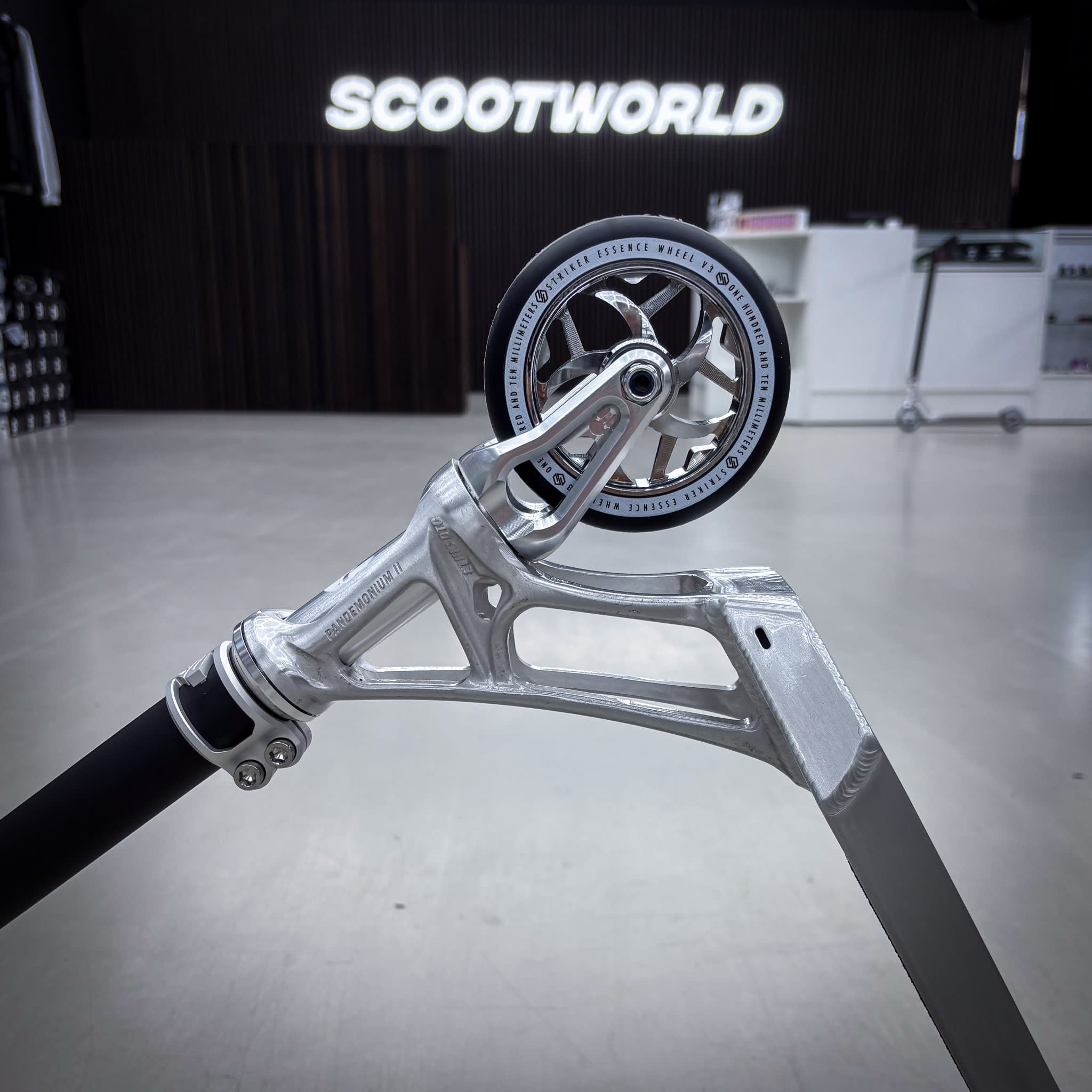 Striker Ethic 500mm Silver Black Custom Build - Srebrny/Czarny- ScootWorld