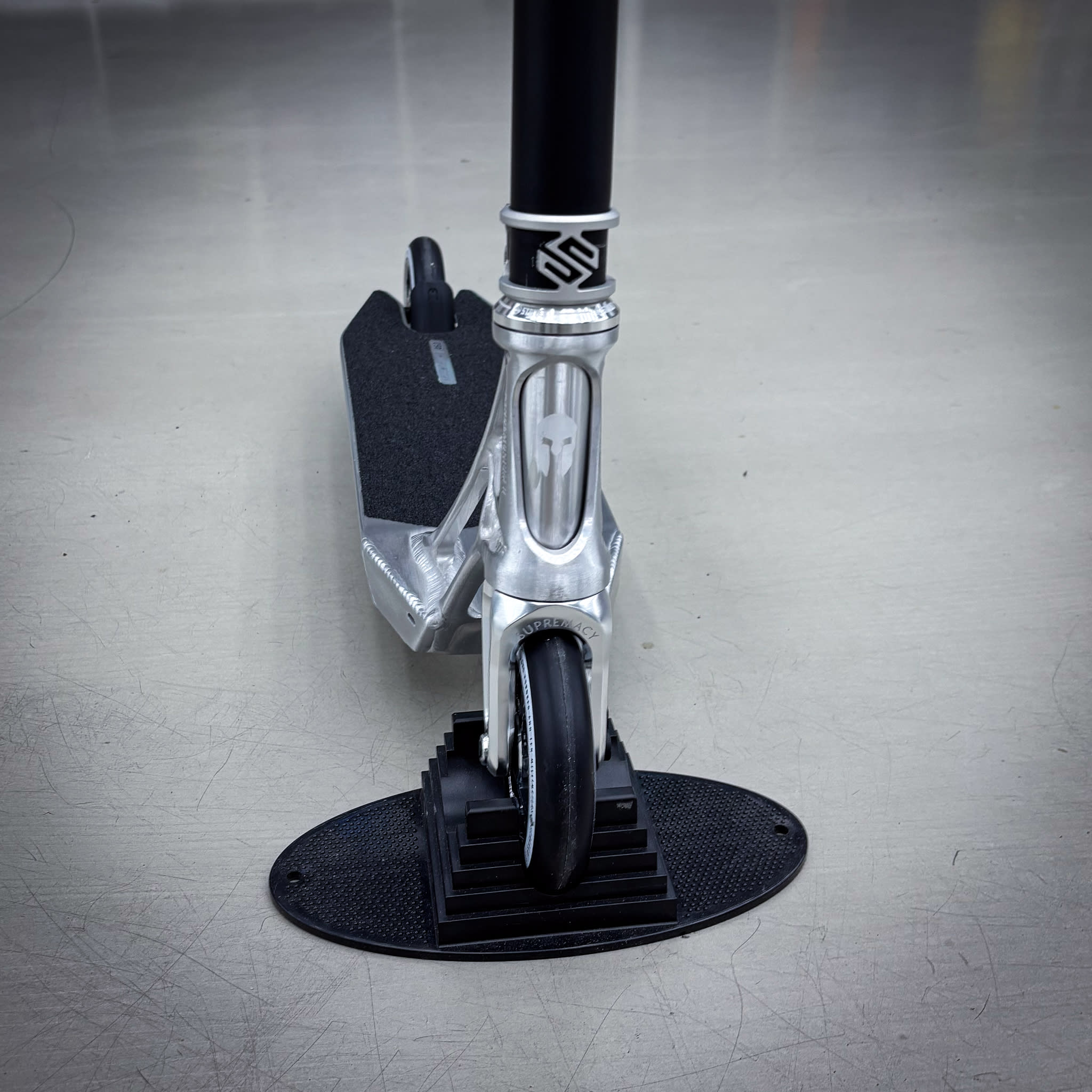 Striker Ethic 460mm Silver Black Custom Build - Srebrny/Czarny- ScootWorld