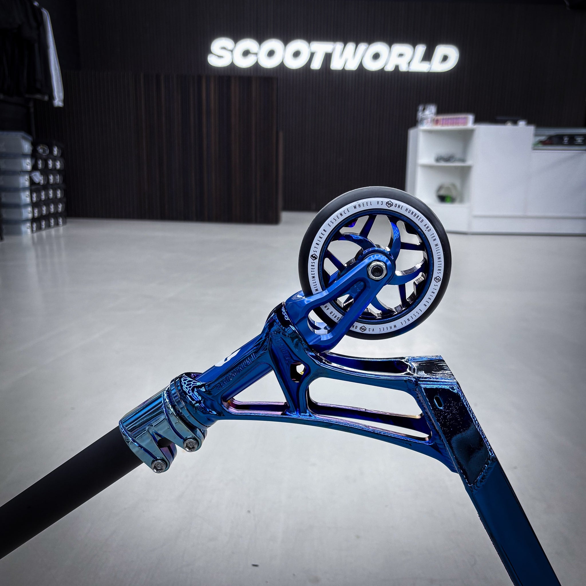 Striker Ethic 500mm Chrome Blue Custom Build - Niebieski/Czarny- ScootWorld