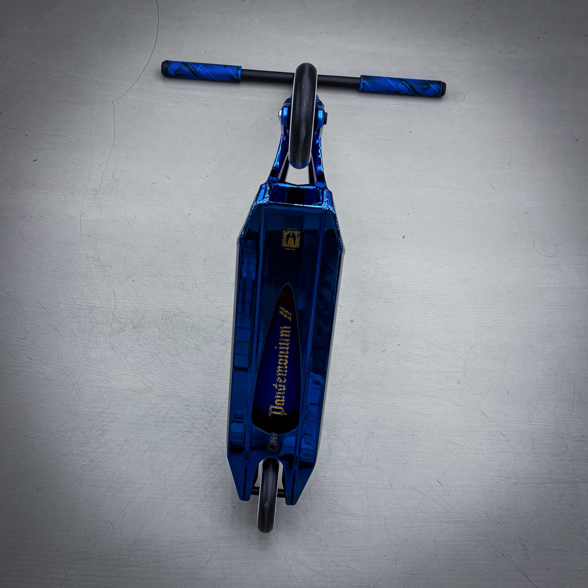 Striker Ethic 460mm Chrome Blue Custom Build - Niebieski/Czarny- ScootWorld