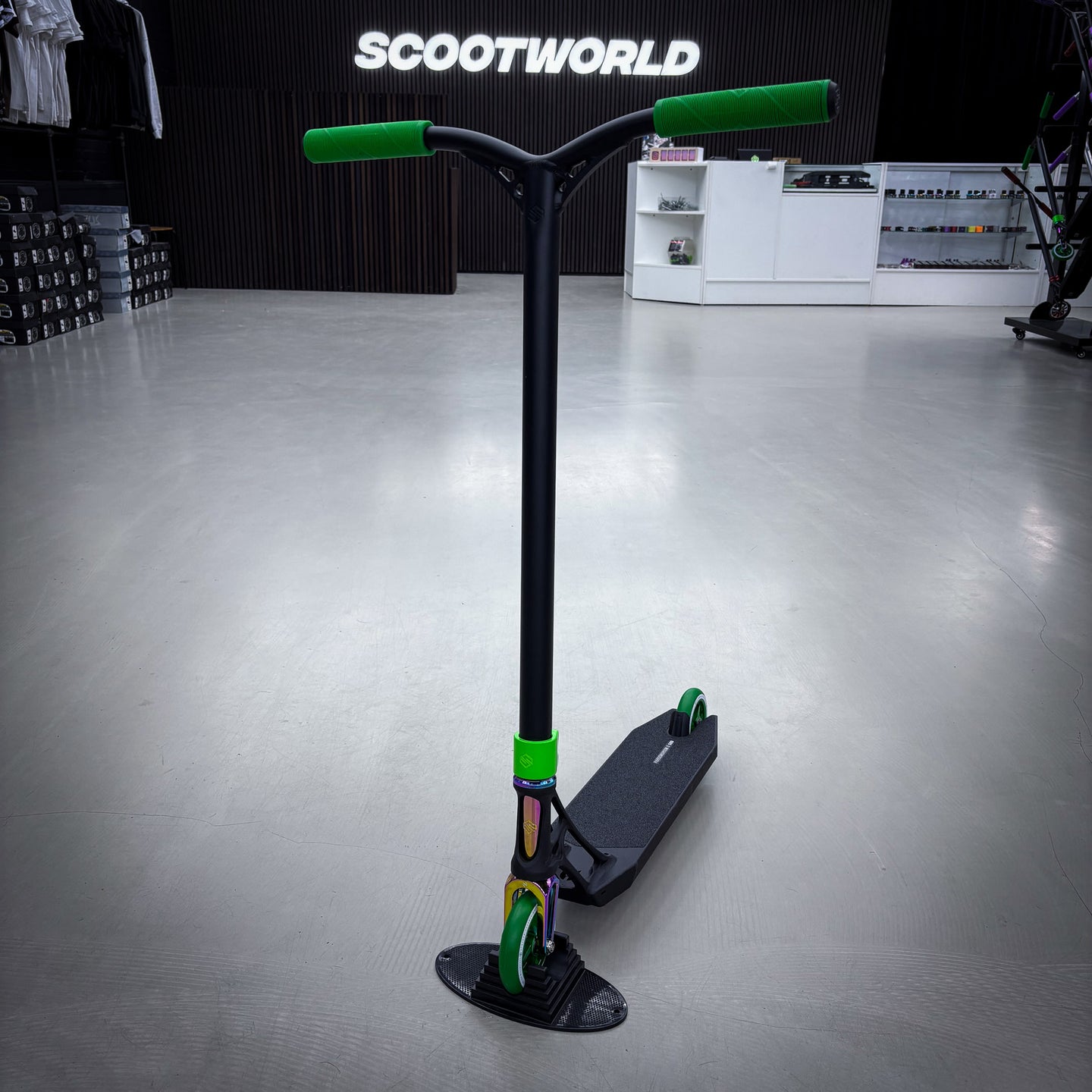 Striker Ethic Black/Green 500 Custom Build - Czarny/Zielony- ScootWorld