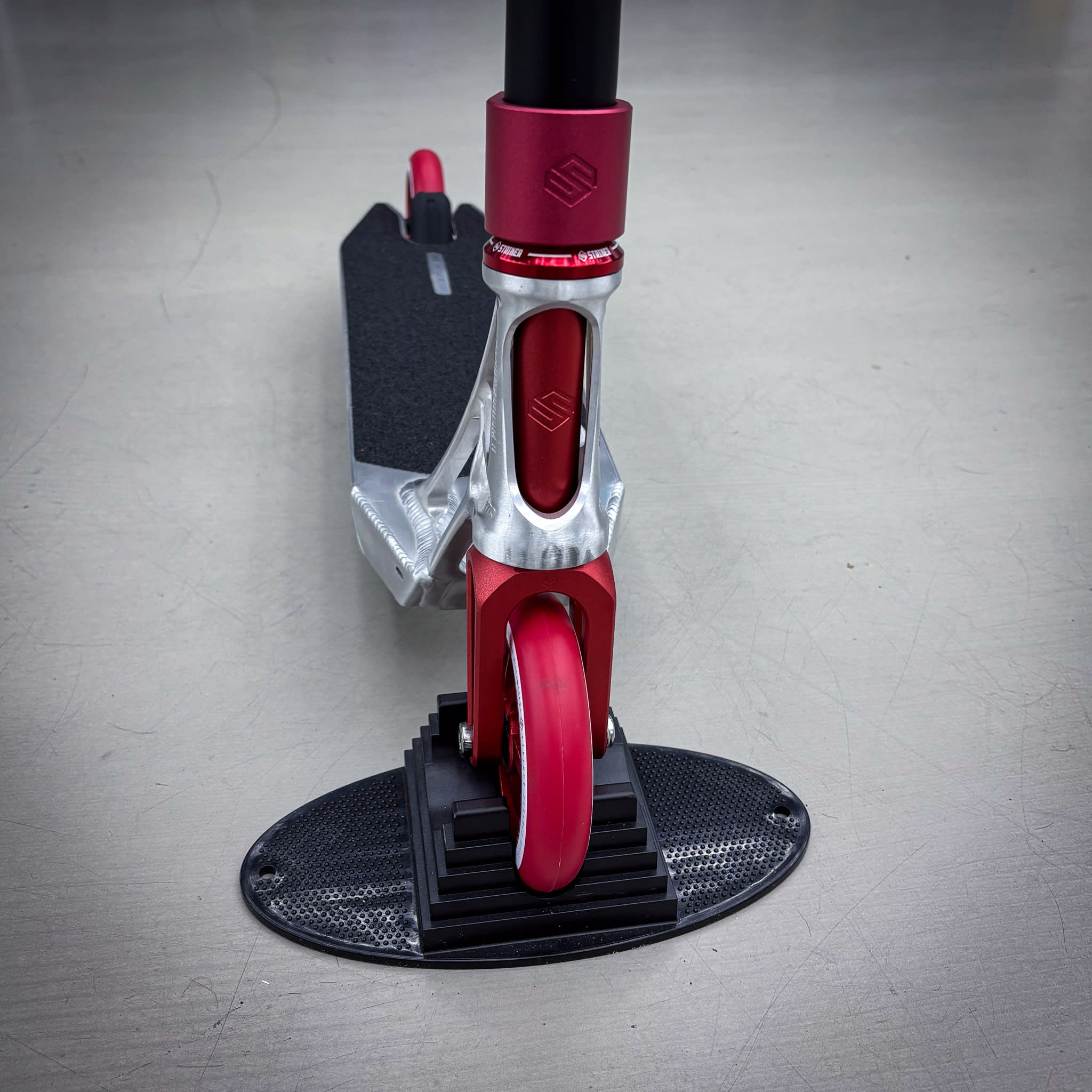 Striker Ethic Silver/Red 500 Custom Build - Czarny/Czerwony- ScootWorld