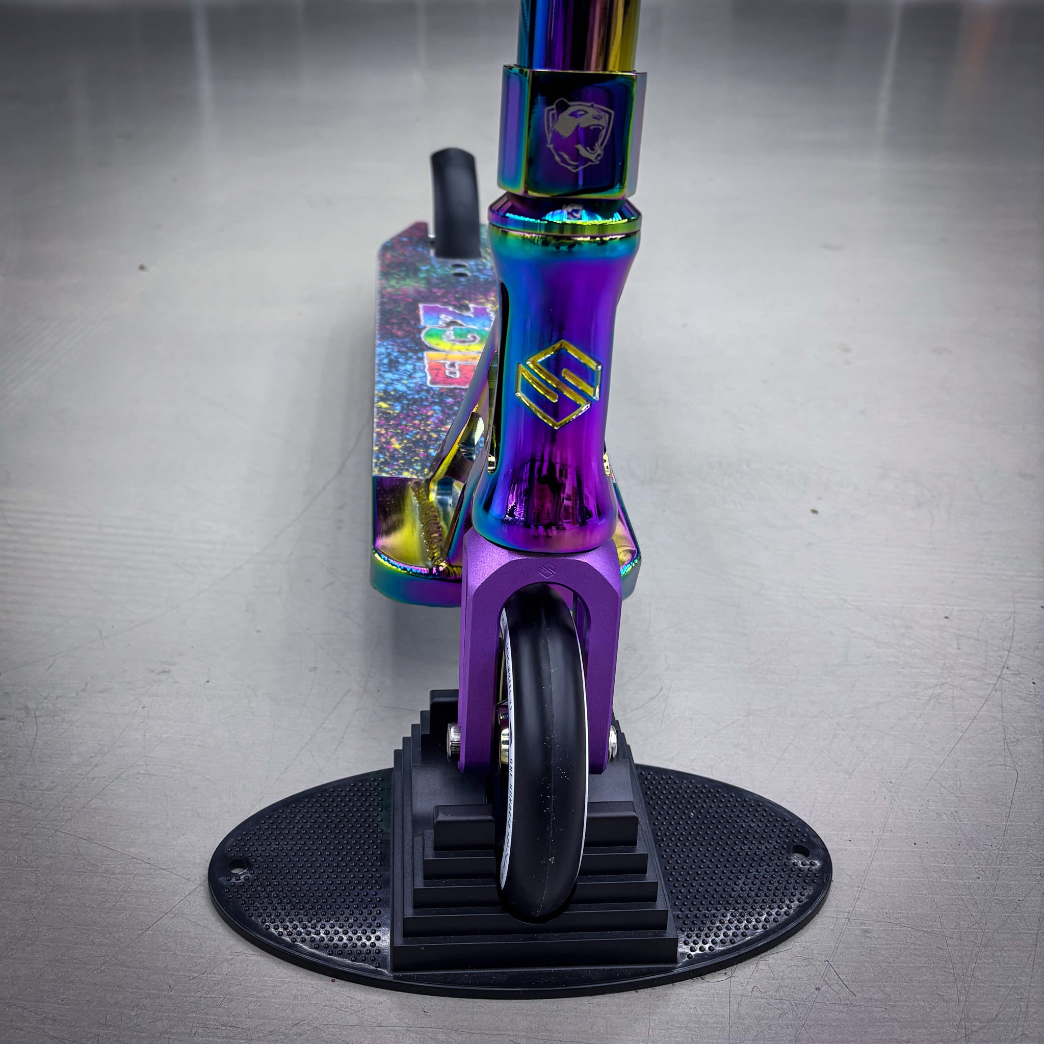 Striker Full Rainbow Custom Build - Tęczowy- ScootWorld