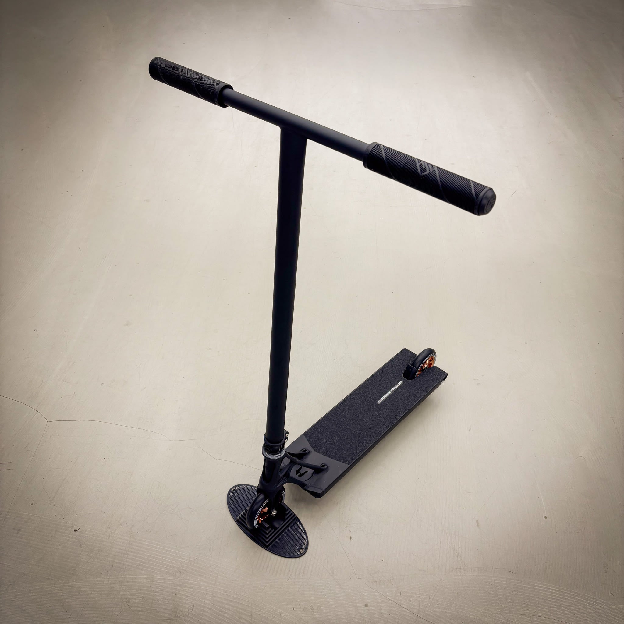 Ethic Black Boxed Custom Hulajnoga - Czarny- ScootWorld