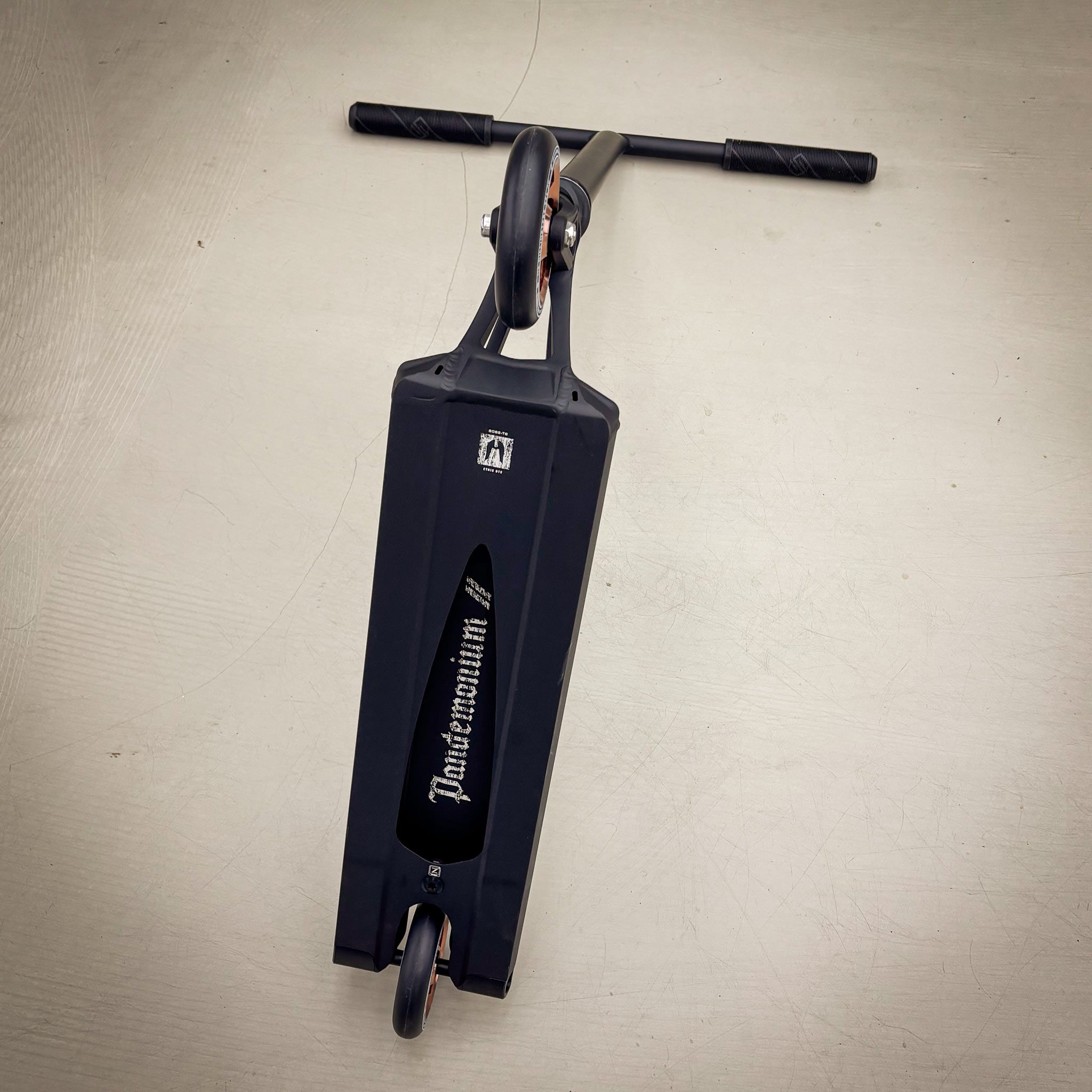 Ethic Black Boxed Custom Hulajnoga - Czarny- ScootWorld