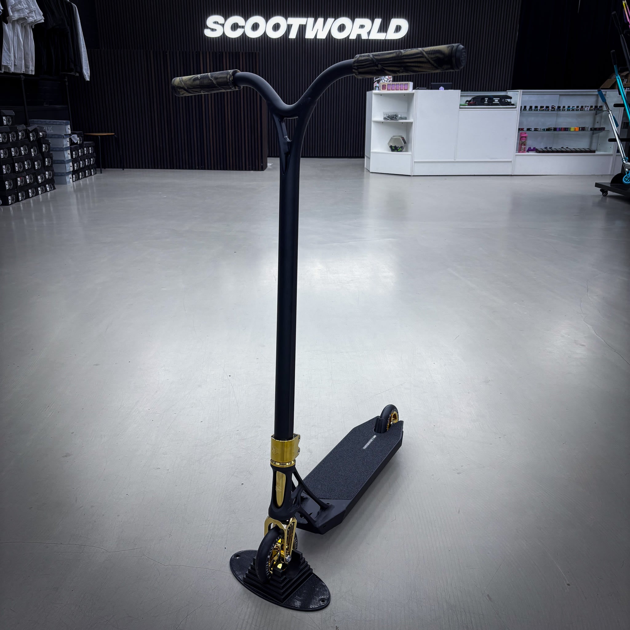 Ethic Black/Gold Custom Build - Czarny/złoty- ScootWorld