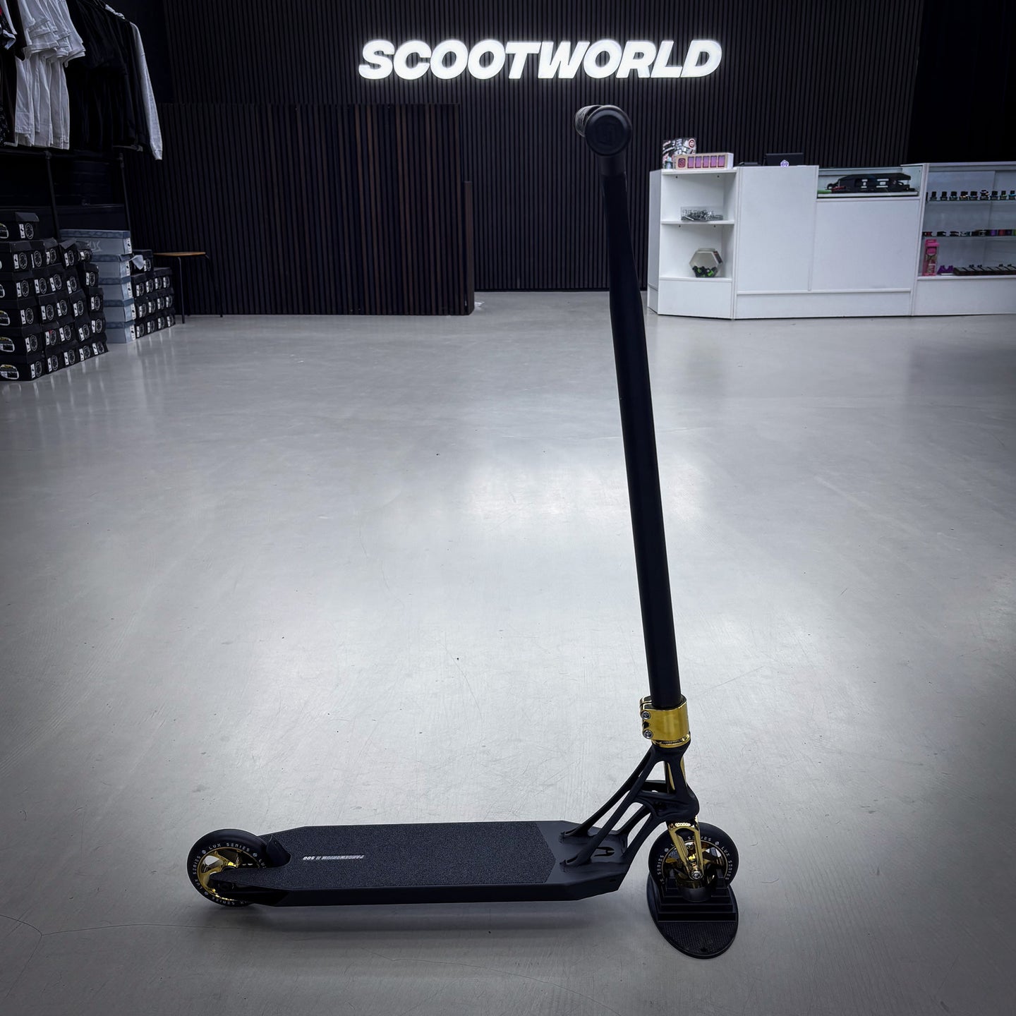 Ethic Black/Gold Custom Build - Czarny/złoty- ScootWorld