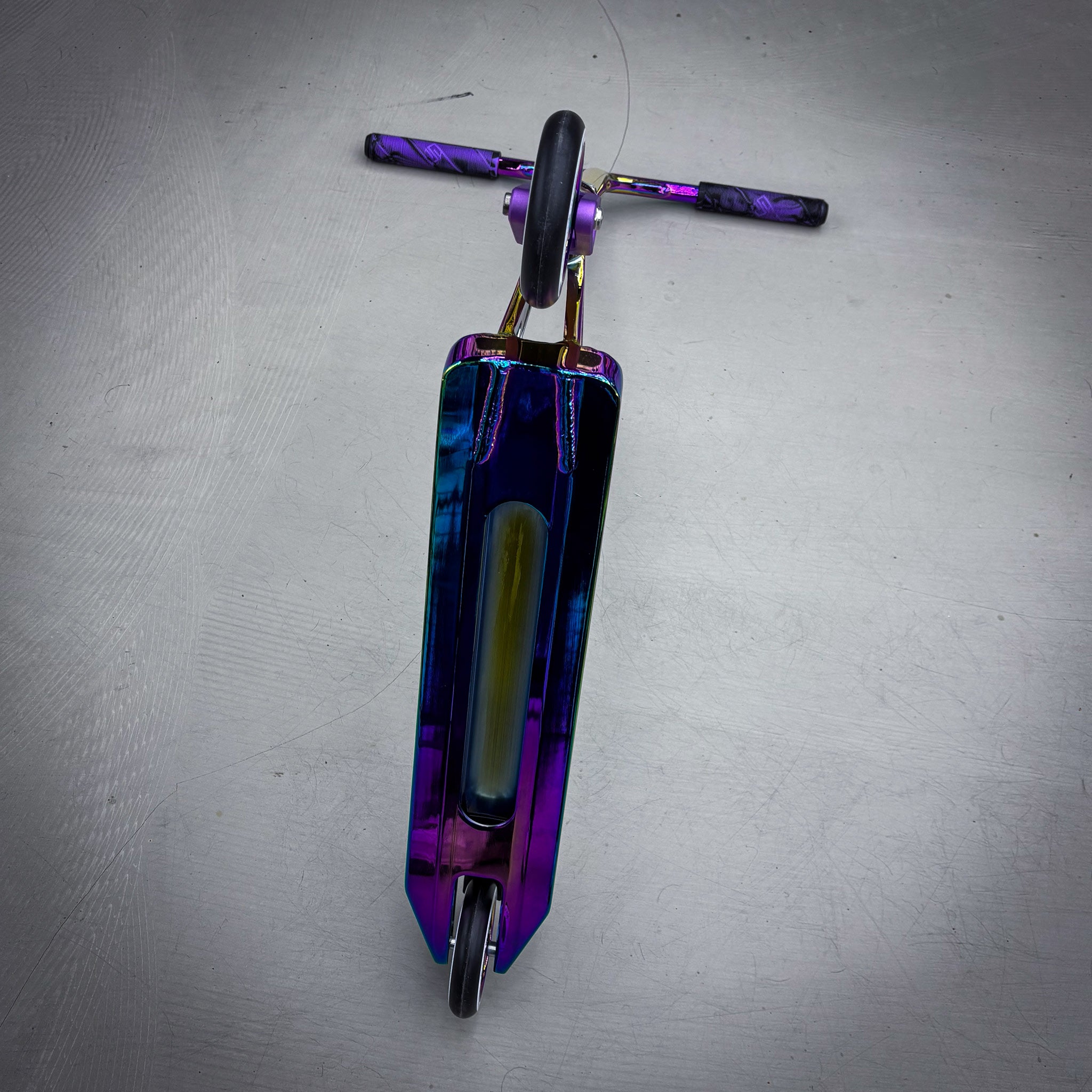 Striker Rainbow Custom Hulajnoga - Rainbow/Purple- ScootWorld