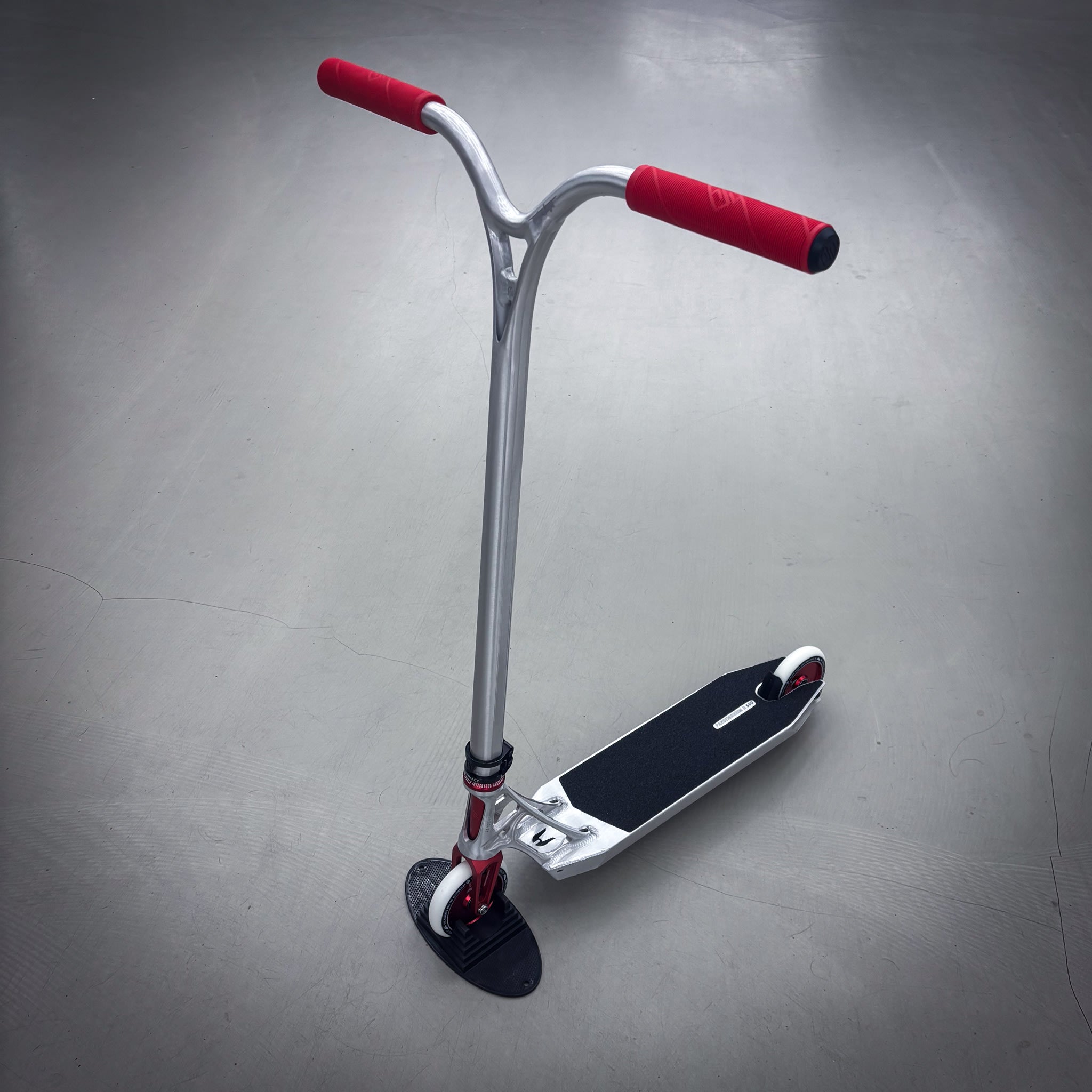 Ethic Silver/Red Custom Hulajnoga - Silver/Red- ScootWorld