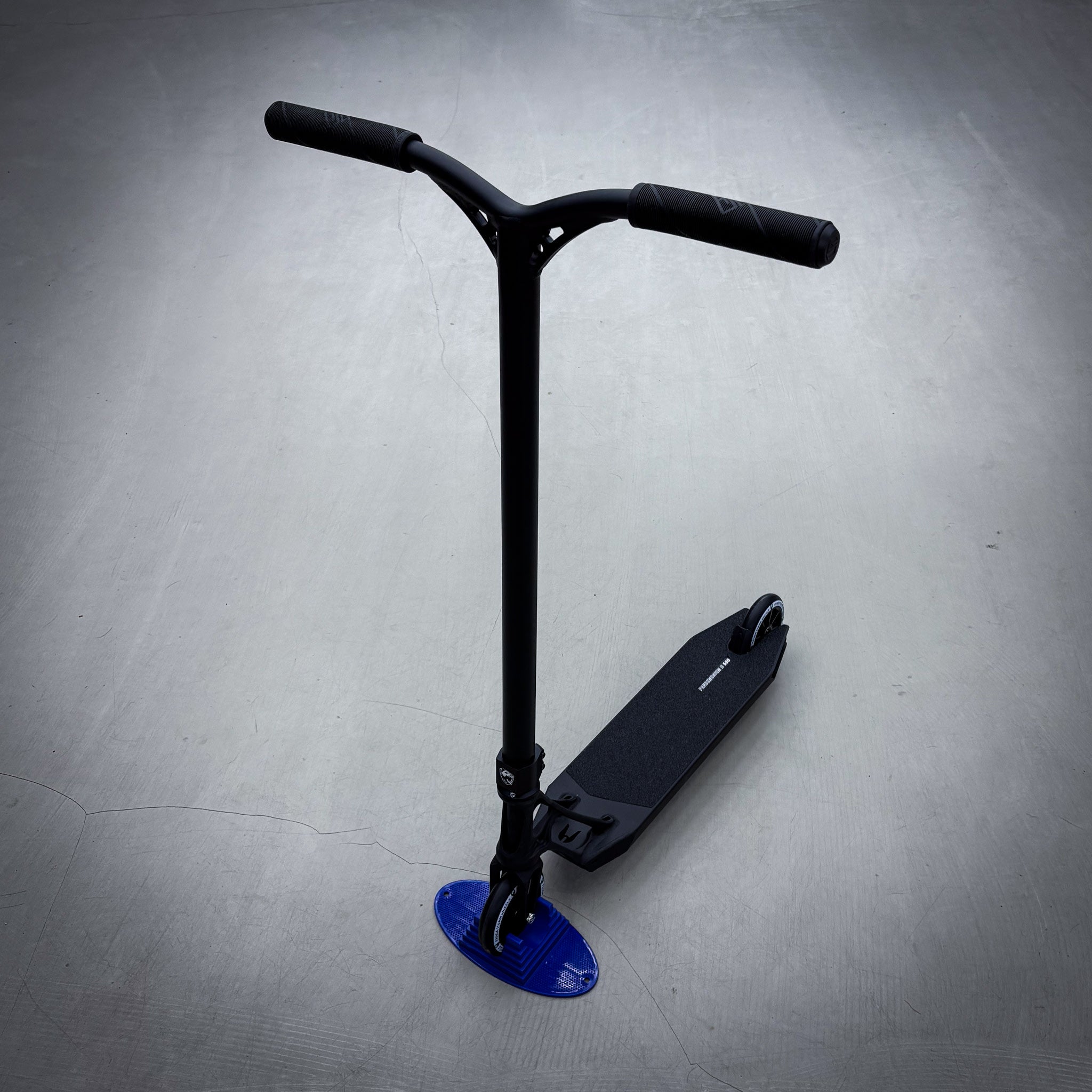 Striker Ethic Pande Black Custom Hulajnoga - Czarny- ScootWorld