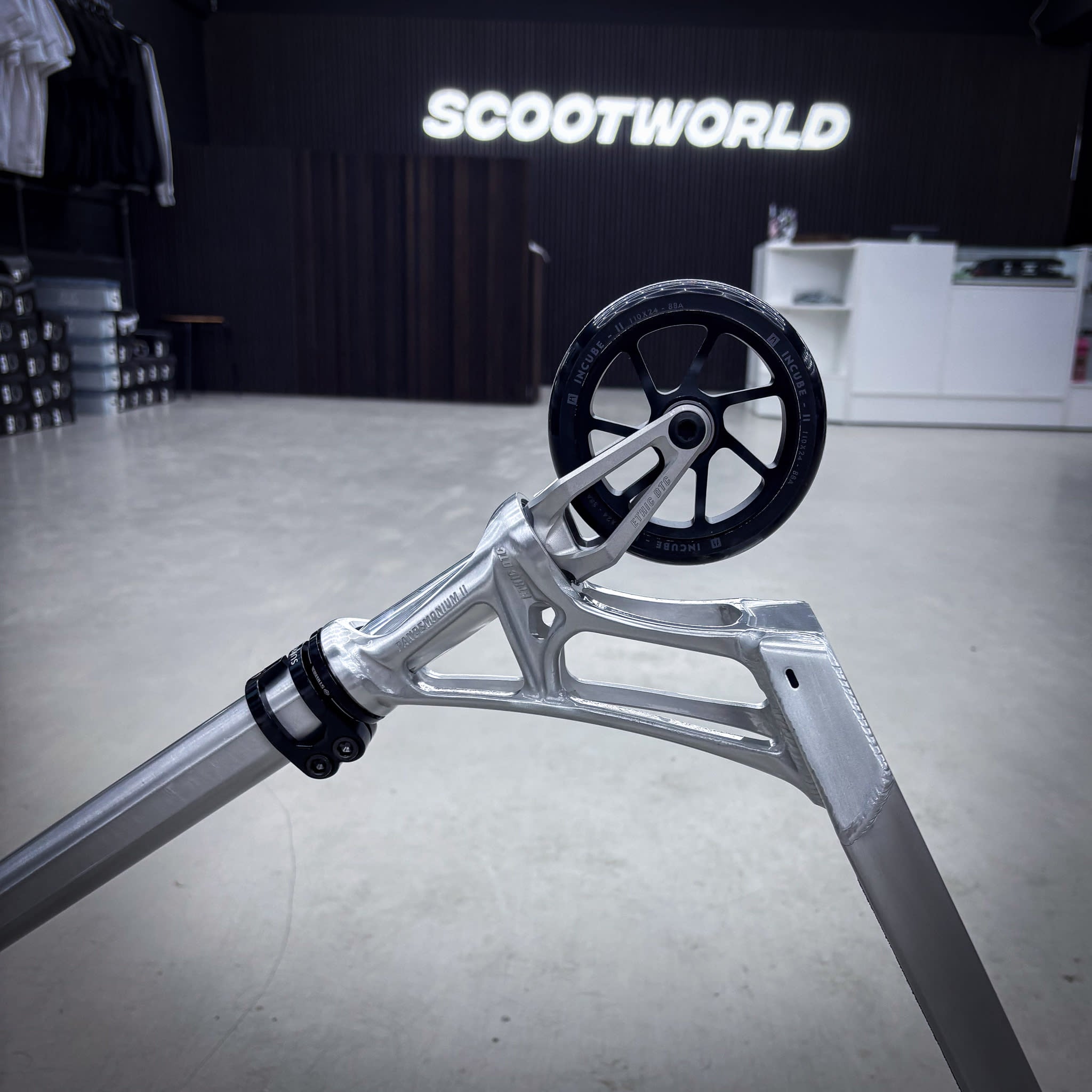 Ethic Silver Custom Hulajnoga - Srebrny- ScootWorld