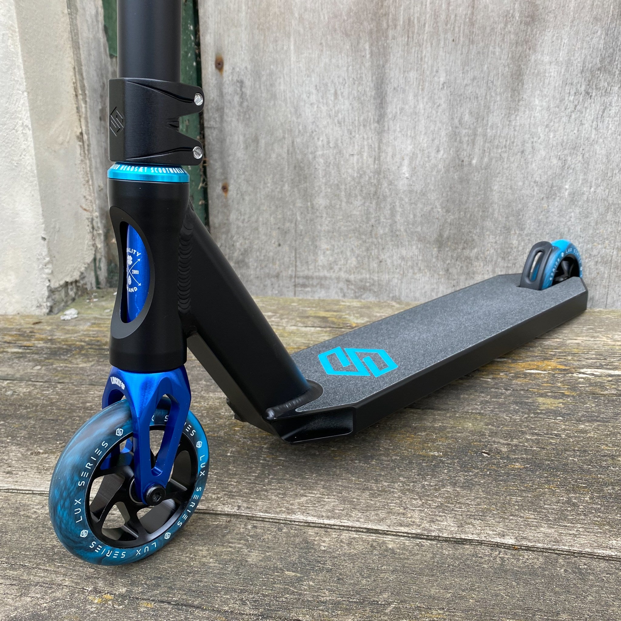 Striker Black/Blue Custom Build - Black/Blue- ScootWorld