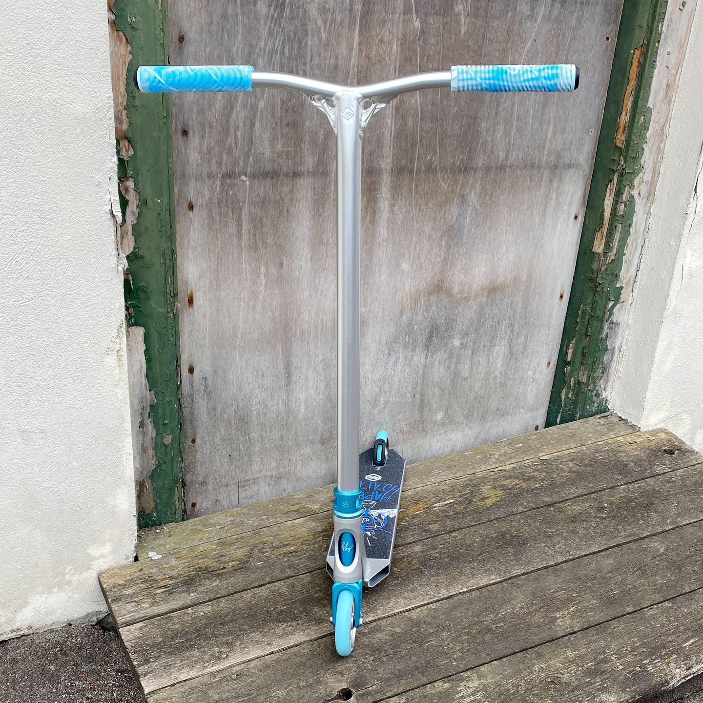 Striker Silver/Teal Custom Build - Silver/Teal- ScootWorld