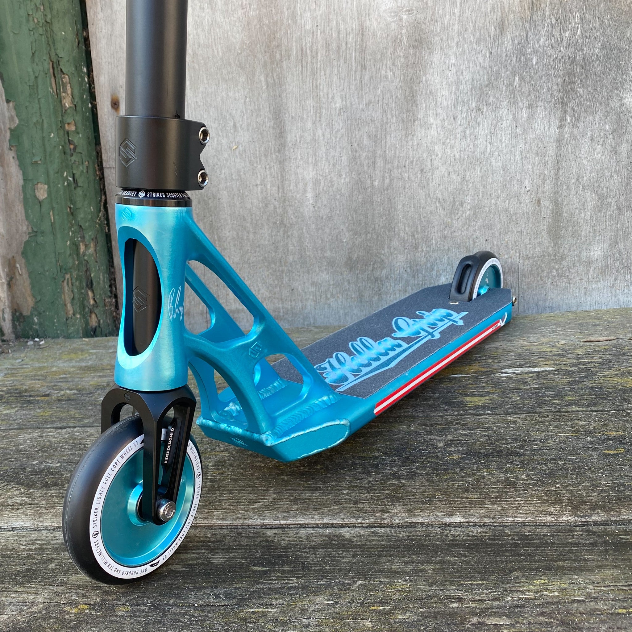 Striker BGSeakk Custom Build - Black/Blue- ScootWorld